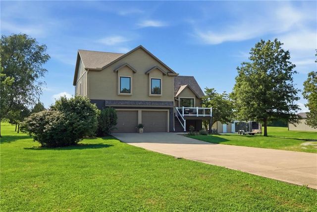 27520 Normandy Road, Louisburg, KS 66053