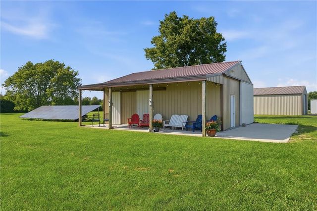 27520 Normandy Road, Louisburg, KS 66053