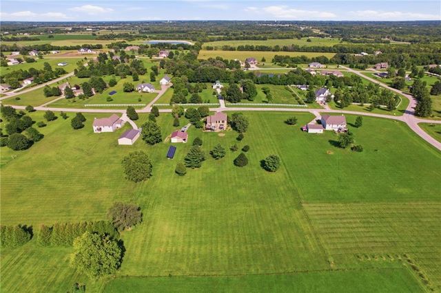 27520 Normandy Road, Louisburg, KS 66053
