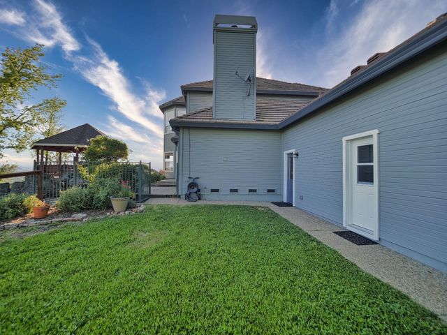 2405 Greensboro Rd, Placerville, CA 95667