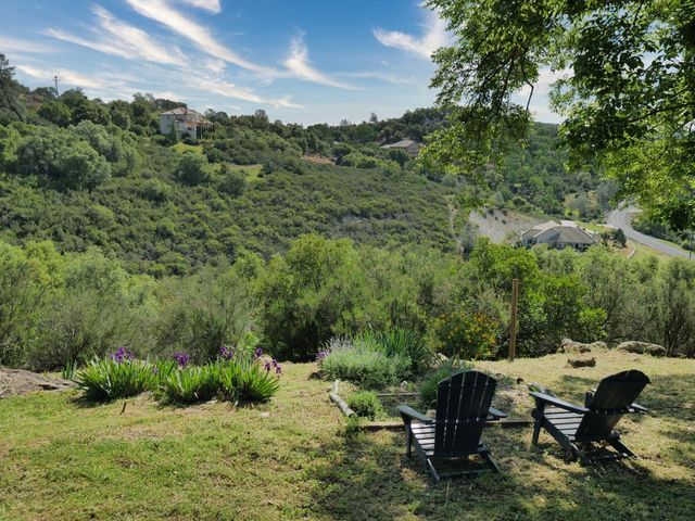 2405 Greensboro Rd, Placerville, CA 95667