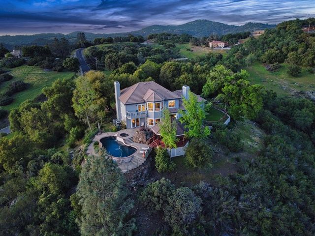 2405 Greensboro Rd, Placerville, CA 95667