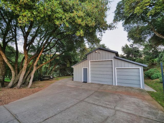 2405 Greensboro Rd, Placerville, CA 95667