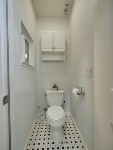 2405 Greensboro Rd, Placerville, CA 95667