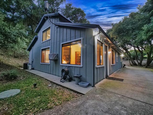 2405 Greensboro Rd, Placerville, CA 95667