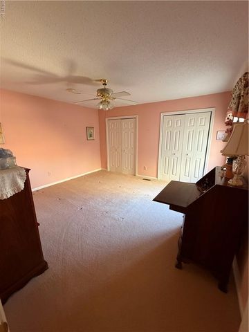 4291 Hatton Point LN, Portsmouth, VA 23703