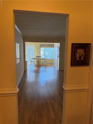 4291 Hatton Point LN, Portsmouth, VA 23703