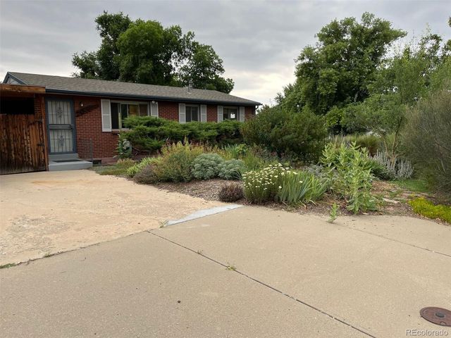7028 Otis Court, Arvada, CO 80003