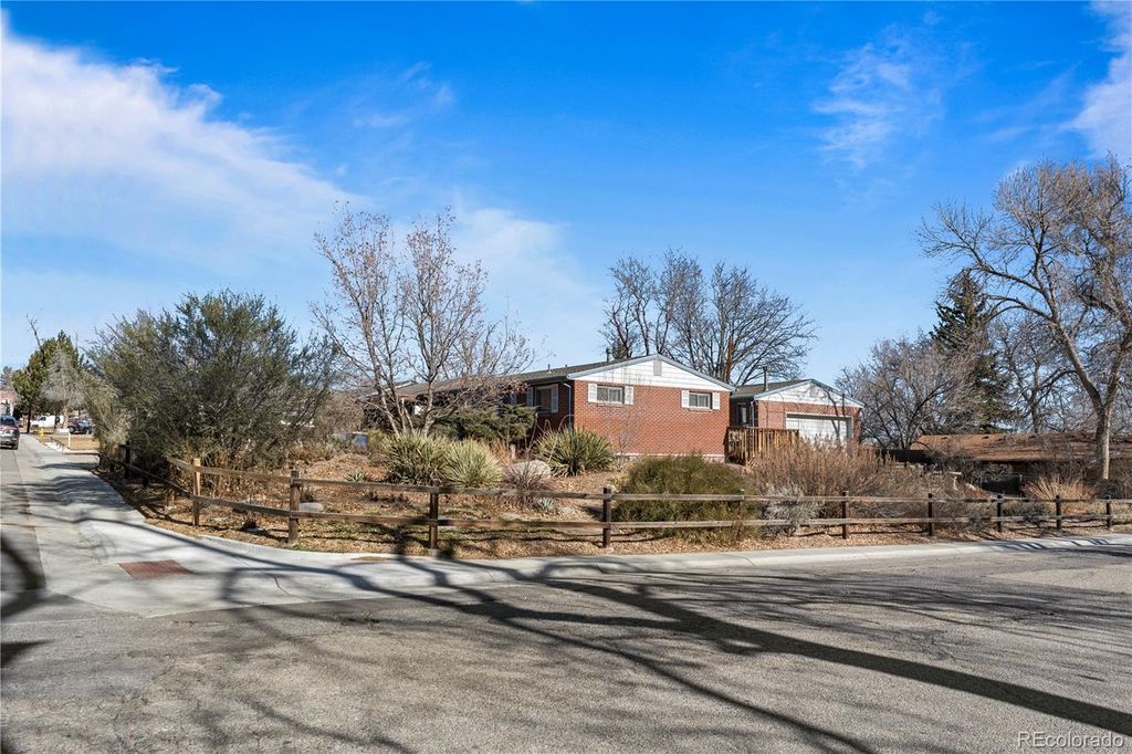 7028 Otis Court, Arvada, CO 80003