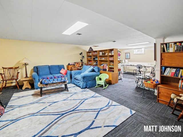 211 Country Club Road, Whitehall City, MI 49461