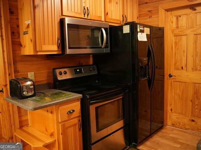369 Myrna Branch Road, Helen, GA 30545