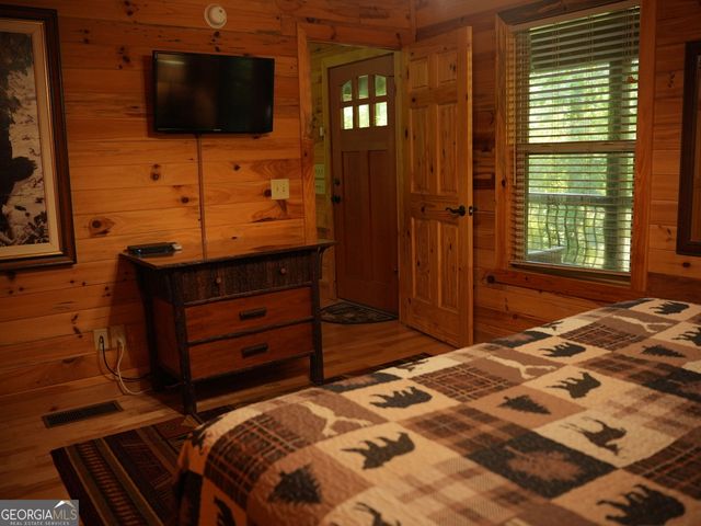 369 Myrna Branch Road, Helen, GA 30545