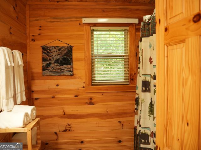 369 Myrna Branch Road, Helen, GA 30545