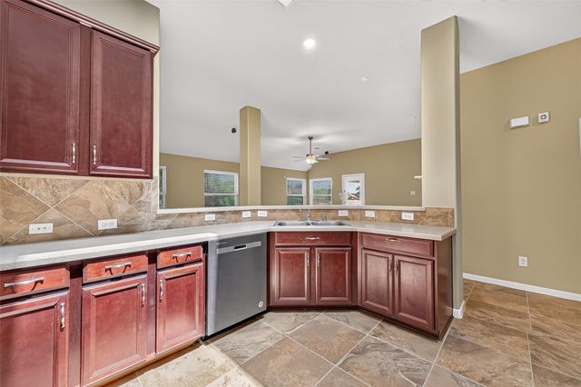2014 Foxgate Drive, Rosenberg, TX 77471