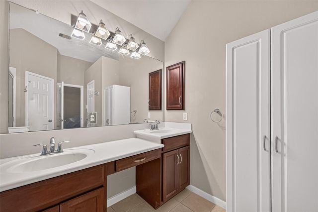 2014 Foxgate Drive, Rosenberg, TX 77471