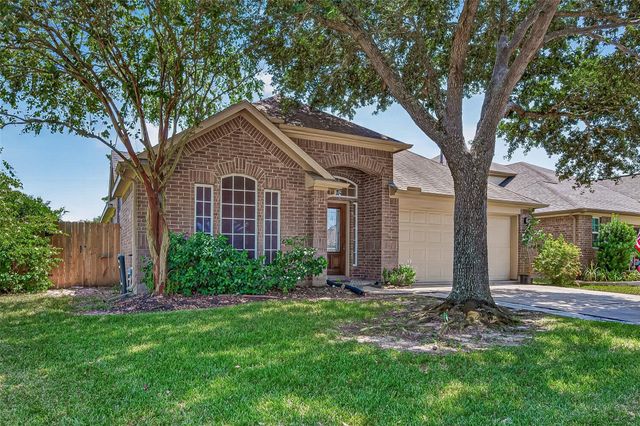 2014 Foxgate Drive, Rosenberg, TX 77471