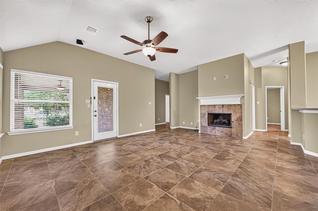 2014 Foxgate Drive, Rosenberg, TX 77471