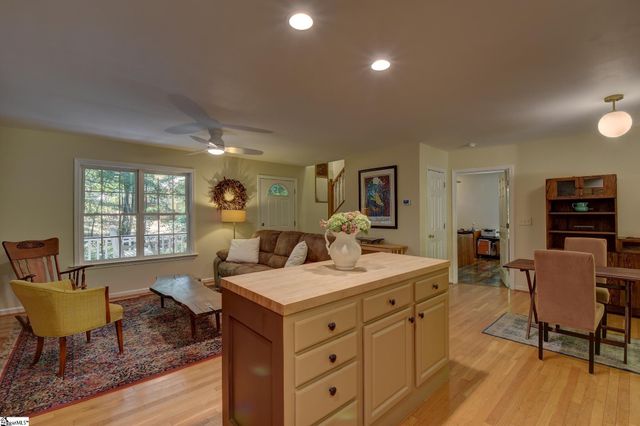 2011 Ridgeview Lane, Seneca, SC 29678