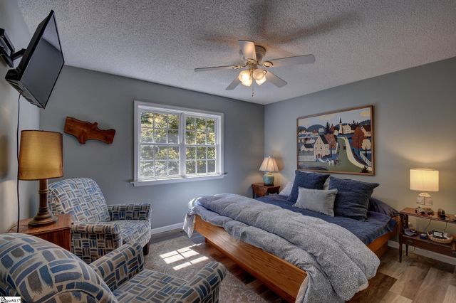 2011 Ridgeview Lane, Seneca, SC 29678