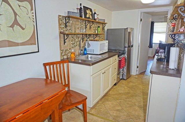 20853 HAULOVER COVE A12, Lutz, FL 33558