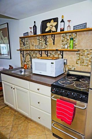 20853 HAULOVER COVE A12, Lutz, FL 33558