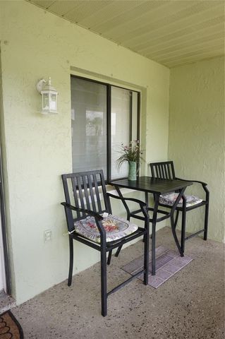 20853 HAULOVER COVE A12, Lutz, FL 33558