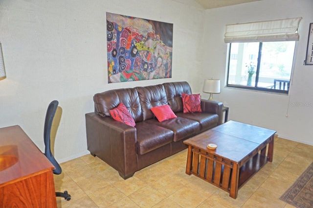 20853 HAULOVER COVE A12, Lutz, FL 33558