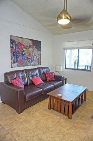 20853 HAULOVER COVE A12, Lutz, FL 33558