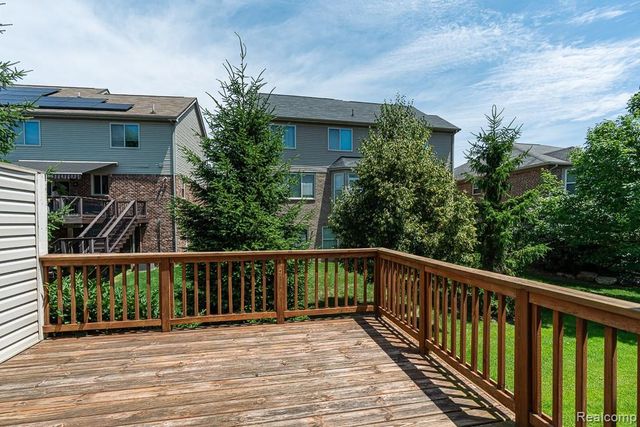 2230 Palmetto, Commerce Twp, MI 48382