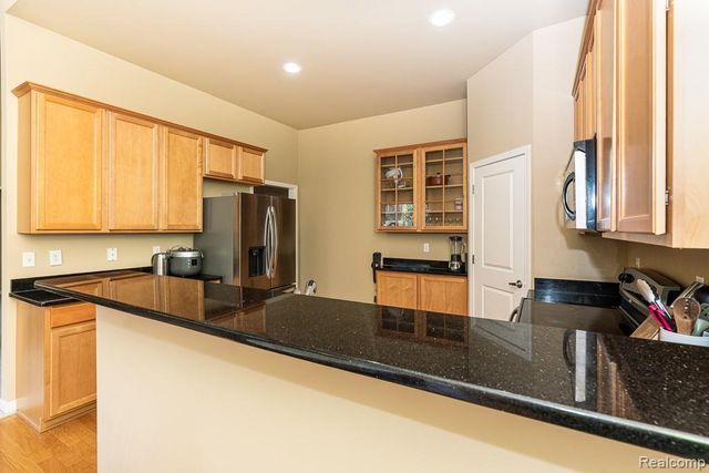 2230 Palmetto, Commerce Twp, MI 48382