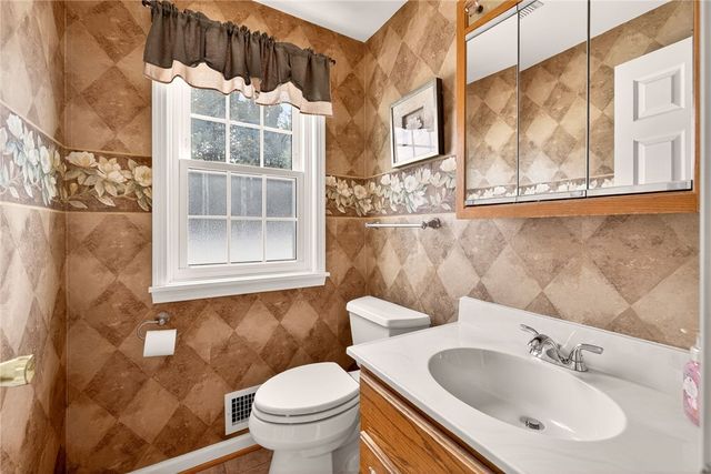 681 Northbrook Way, Webster, NY 14580