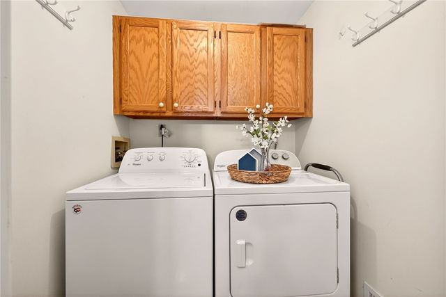 681 Northbrook Way, Webster, NY 14580