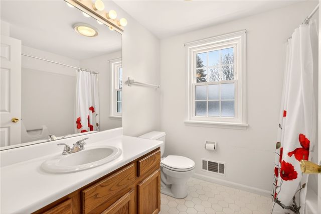 681 Northbrook Way, Webster, NY 14580