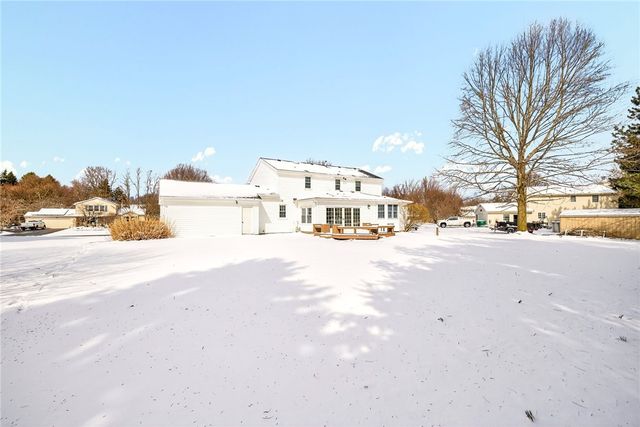 681 Northbrook Way, Webster, NY 14580