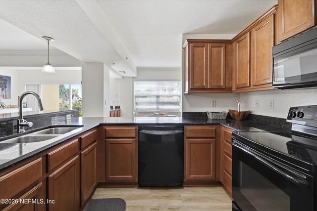 204 LAGUNA VILLAS Boulevard A11, Jacksonville Beach, FL 32250