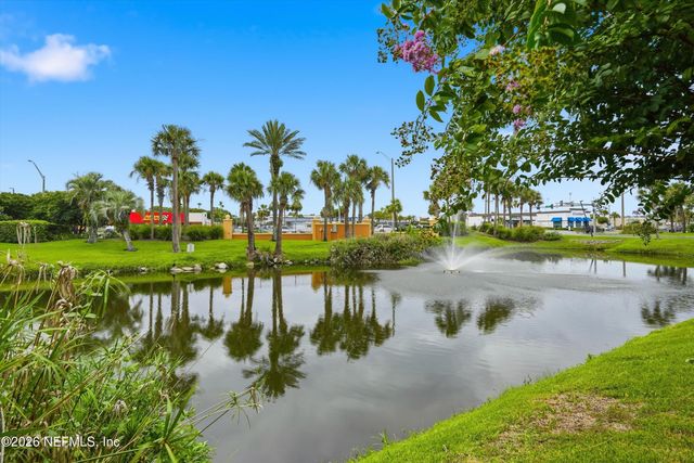 204 LAGUNA VILLAS Boulevard A11, Jacksonville Beach, FL 32250