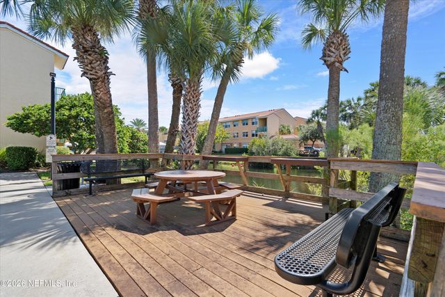 204 LAGUNA VILLAS Boulevard A11, Jacksonville Beach, FL 32250