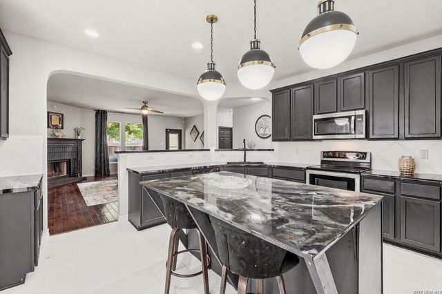 7662 PRESIDIO CRST, Boerne, TX 78015