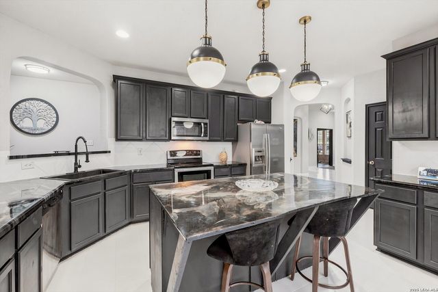 7662 PRESIDIO CRST, Boerne, TX 78015
