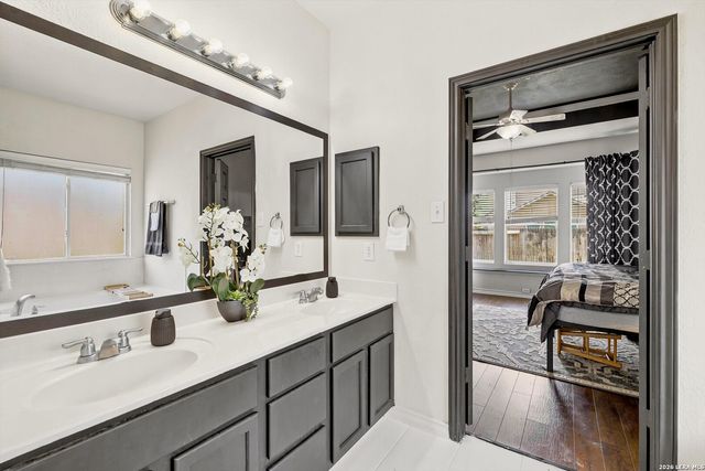 7662 PRESIDIO CRST, Boerne, TX 78015