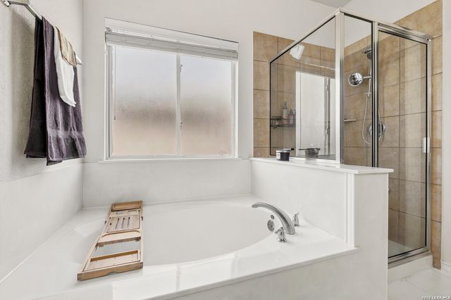 7662 PRESIDIO CRST, Boerne, TX 78015