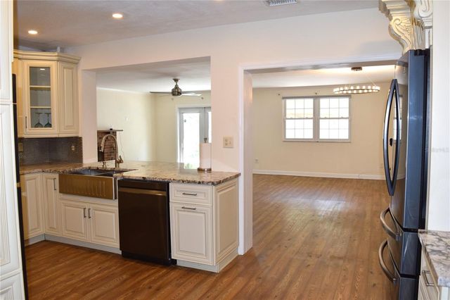 2690 64TH PLACE N, St Petersburg, FL 33702