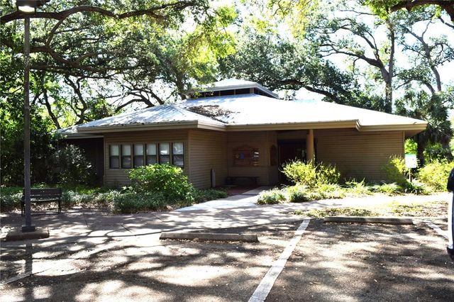 2690 64TH PLACE N, St Petersburg, FL 33702