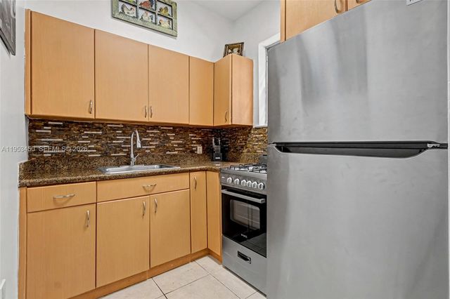 936 Pennsylvania Ave 107, Miami Beach, FL 33139