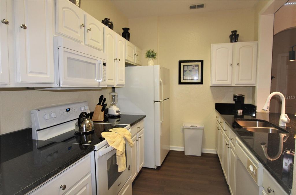 Image 3 of property listing at 7671 COMROW STREET 302, Kissimmee, FL 34747