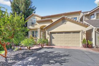 6401 Orange Hill Ln, Carmichael, CA 95608