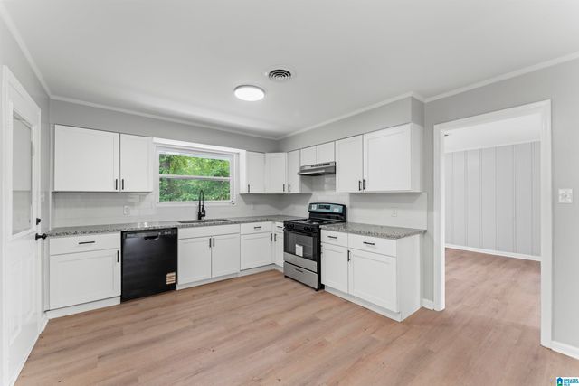 3034 DEVON ROAD, Hueytown, AL 35023