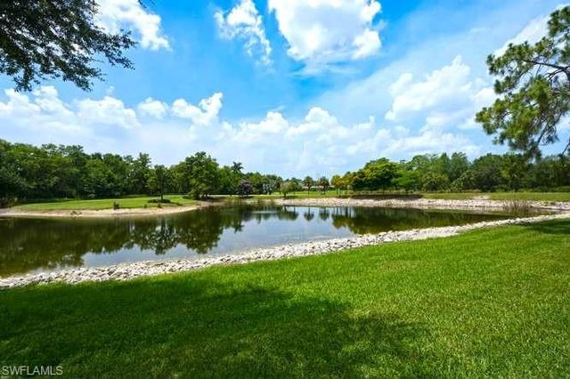 1040 Marblehead DR N2, Naples, FL 34104
