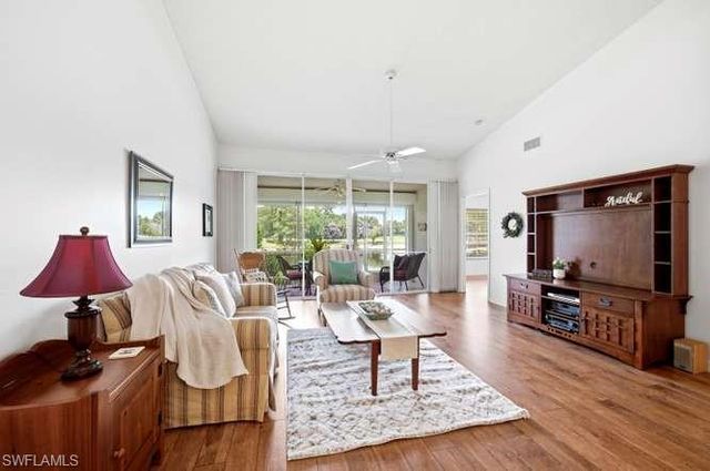 1040 Marblehead DR N2, Naples, FL 34104