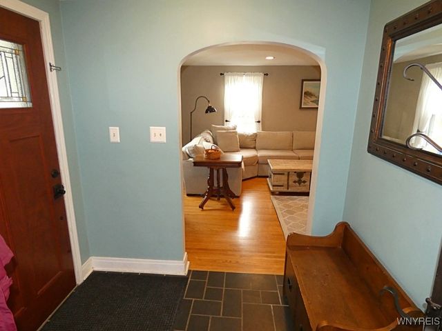 3685 South Hill Road, Hamburg, NY 14075